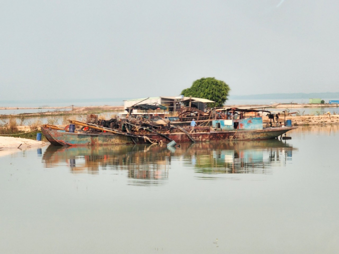 tàu tập kết