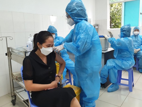 Đồng Nai xác định tổ chức tiêm vaccine COVID-19 là nhiệm vụ chính trị đặc biệt quan trọng; là tiêu chí đánh giá năng lực lãnh đạo, chỉ đạo, điều hành của cá nhân người đứng đầu.