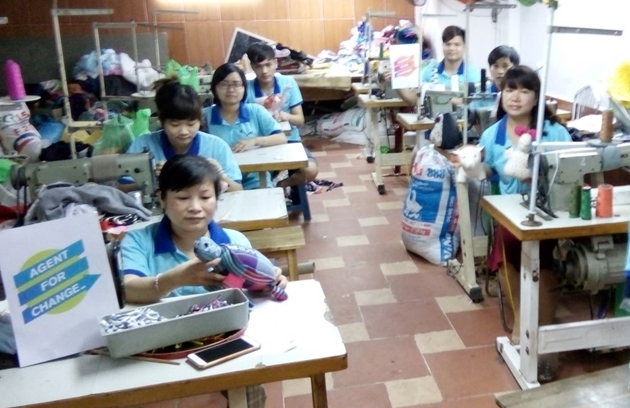 Trung tâm Vì ngày mai được biết đến là nơi dạy nghề cho thanh niên khuyết tật (ảnh website vingaymai)