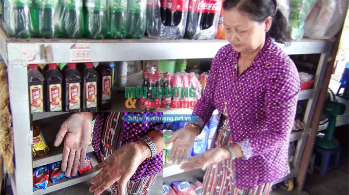Bụi thường xuyên bủa vây các hộ dân sinh sống gần trạm trộn bê tông Đại Lộc Phát