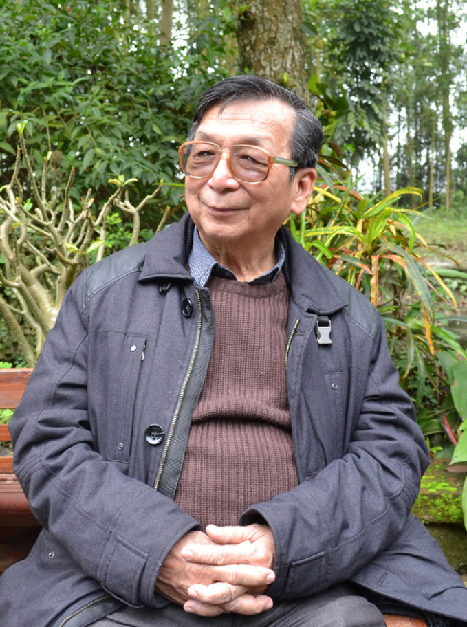 GS.TS Trần Lâm Biền.