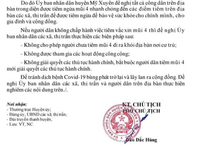 Nội dung văn bản quy định không tiêm vaccine mũi 4 không cho đi khỏi nơi cư trú. Ảnh: Nhật Hồ