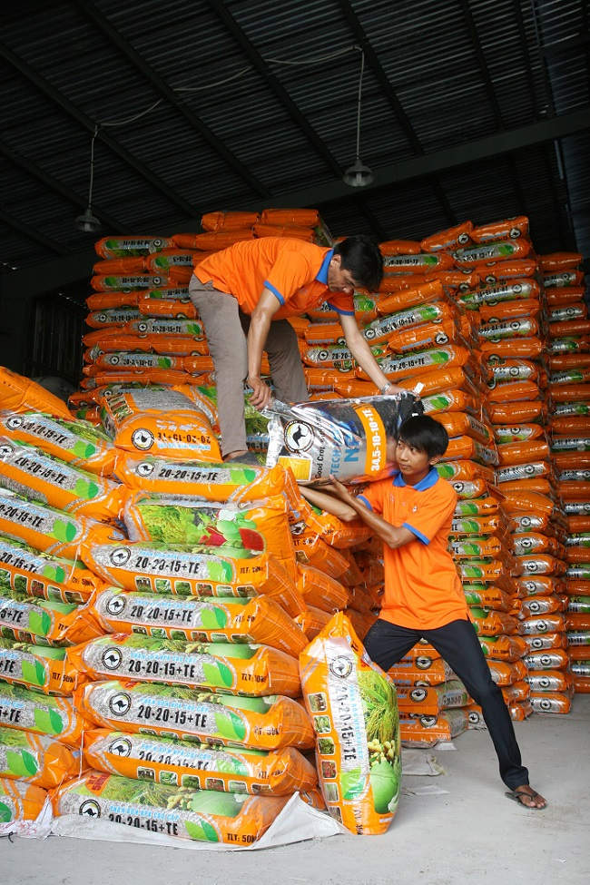 Công ty phân bón Việt Úc luôn mong muốn có sản phẩm chất lượng để đồng hành cùng bà con nông dân