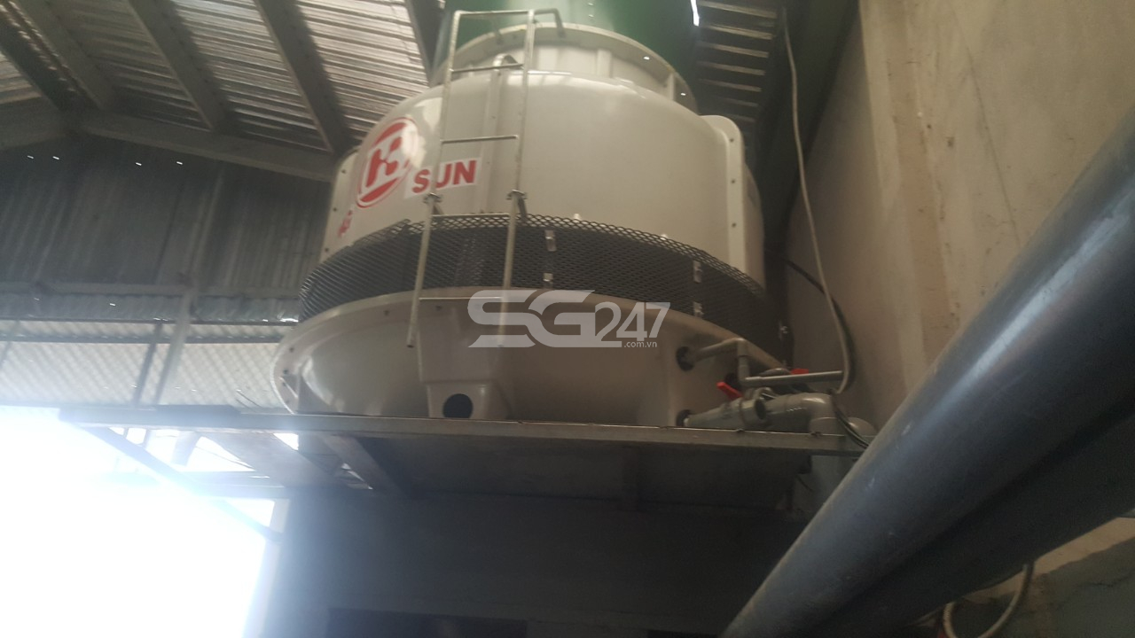Hình ảnh máy móc, thiết bị bên trong xưởng sản xuất nước đá