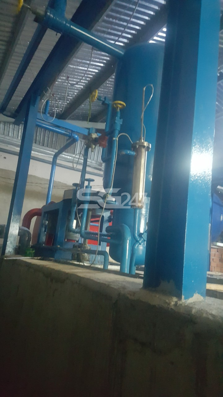 Hình ảnh máy móc, thiết bị bên trong xưởng sản xuất nước đá