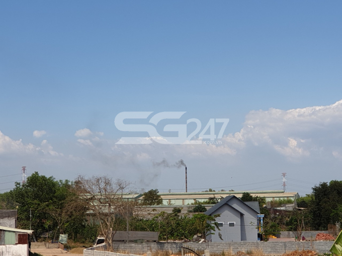 Sau khi bị lập biên bản vi phạm hành chính thì đến nay vẫn thấy công ty không ngừng xả khí thải trực tiếp ra môi trường