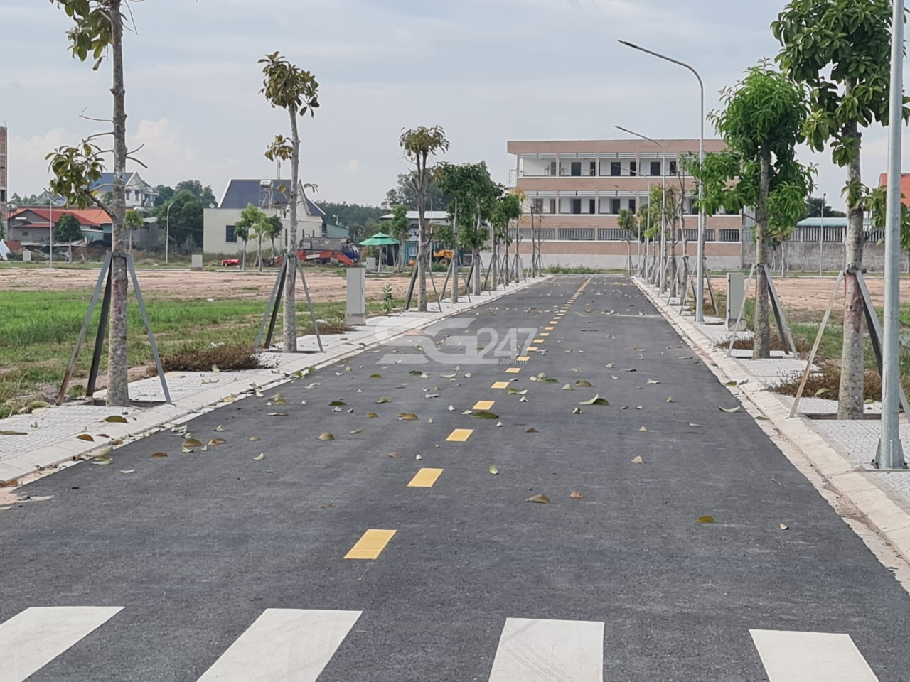 Hạ tầng đã được đầu tư theo văn bản chấp thuận phê duyệt hồ sơ thiết kế hạ tầng kỹ thuật theo mặt bằng tổng thể để thực hiện tách thửa đất số 4160 tờ bản đồ số 5 do ông Nguyễn Ngọc Hồ là chủ sử dụng