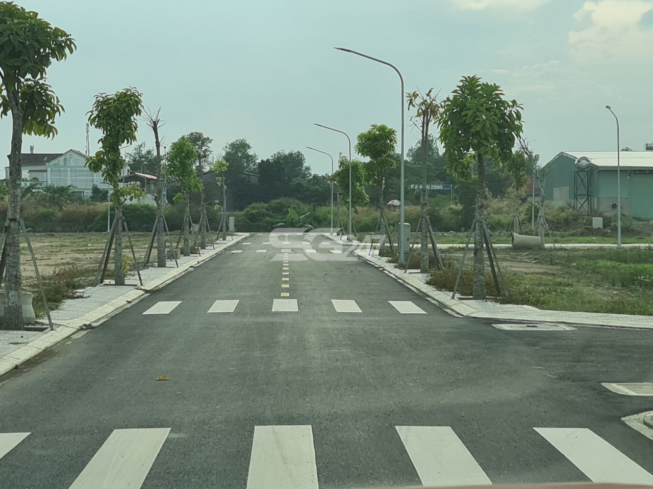 Hạ tầng đã được đầu tư theo văn bản chấp thuận phê duyệt hồ sơ thiết kế hạ tầng kỹ thuật theo mặt bằng tổng thể để thực hiện tách thửa đất số 4160 tờ bản đồ số 5 do ông Nguyễn Ngọc Hồ là chủ sử dụng