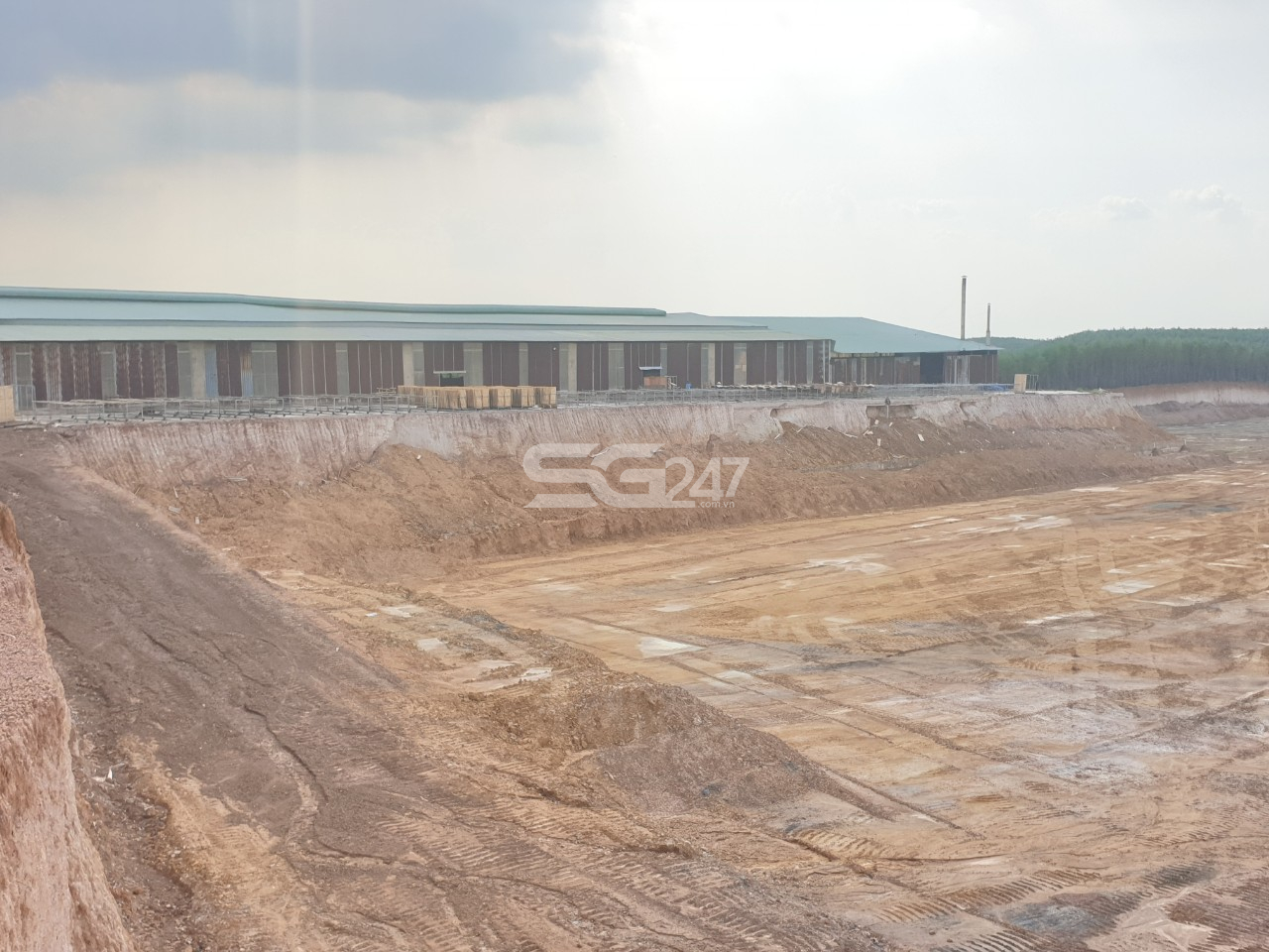 Hình ảnh: Xây dựng nhà xưởng trái phép trên đất nông nghiệp