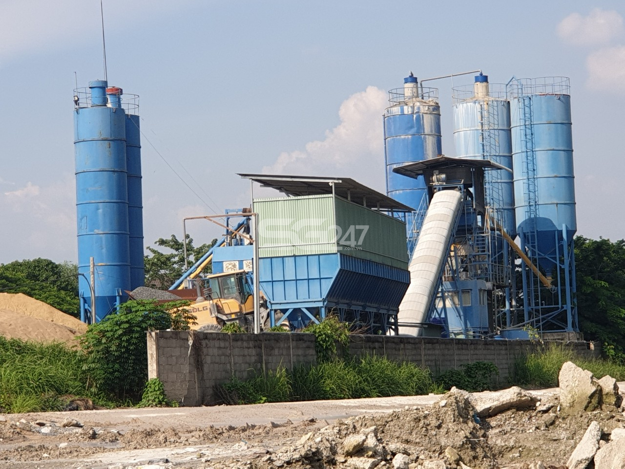 Trạm trộn bê tông của công ty Đại Lộc Phát được xây dựng không phép ngay trên khu đất nông nghiệp tại ấp Tân Cang, phường Phước Tân, Biên Hòa Đồng Nai