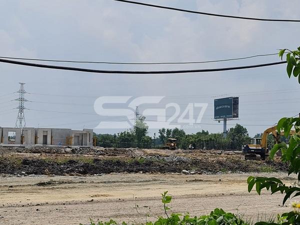 dự án đang trong quá trình thi công san lấp, xây dựng hạ tầng kỹ thuật