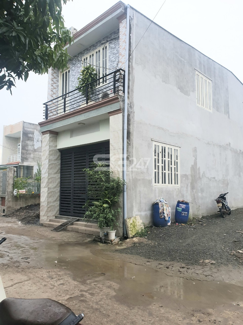 Hình ảnh: Đường bê tông được xây dựng trên đất trồng lúa thuộc tờ 70 thửa 120 và 121 do ông Nguyễn Minh Nhân là chủ sử dụng tại ấp Đồng, phường Phước Tân, TP Biên Hòa, tỉnh Đồng Nai