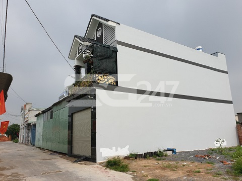 Từ nhà cao tầng, nhà cấp 4 xây dựng trái phép trên khu đất tại tờ bản đồ số 7, thửa 245 thuộc tổ 44, KP 4, phường Trảng Dài vẫn chưa được chính quyền xử lý theo đúng quy định