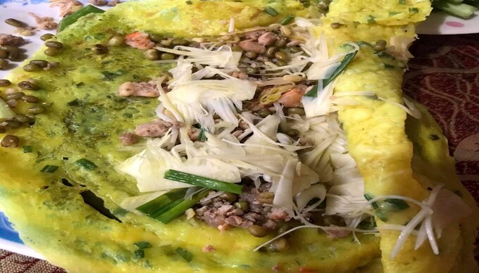 bánh xèo khóm Cầu Đúc