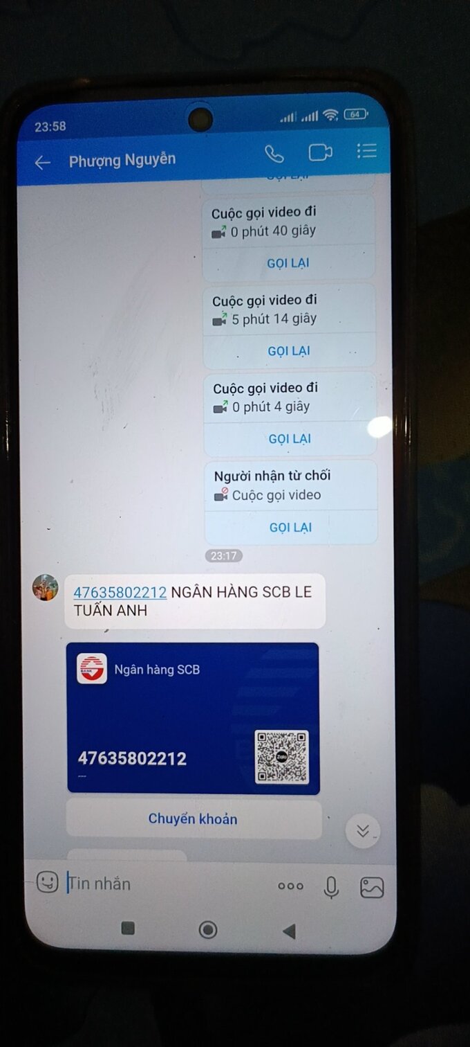Ngay sau khi gọi video cho mẹ vợ chứng kiến việc con gái bị hành hung, LTA gửi số tài khoản yêu cầu mẹ vợ gửi ngay cho mình 28 triệu đồng