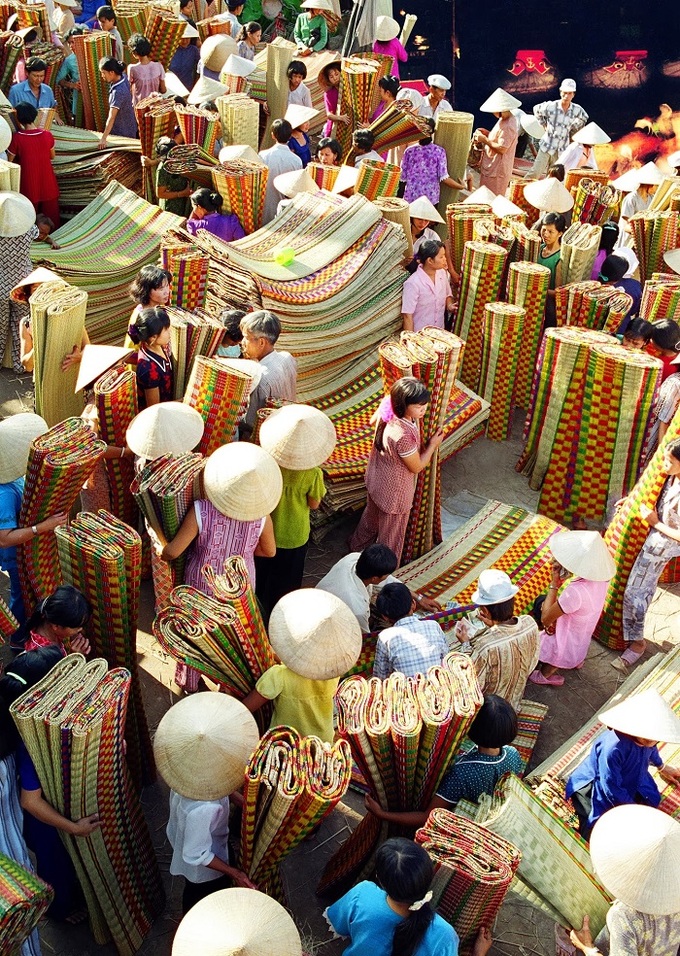 Chợ chiếu