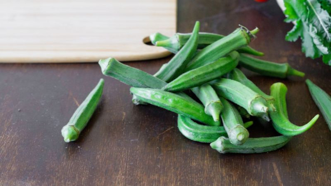 Cách làm mặt nạ ủ tóc từ đậu bắp cho tóc bóng mượt, chắc khoẻ