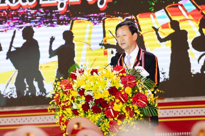 Đồng chí Dương Văn Trang- Ủy viên Trung ương Đảng, Bí thư Tỉnh ủy, Chủ tịch HĐND tỉnh phát biểu tại Lễ khai mạc Ngày hội. Ảnh: Đức Thành