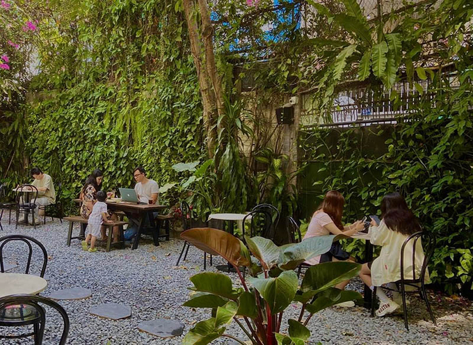 Không gian tại Beanthere Coffee khá rộng rãi, thoải mái