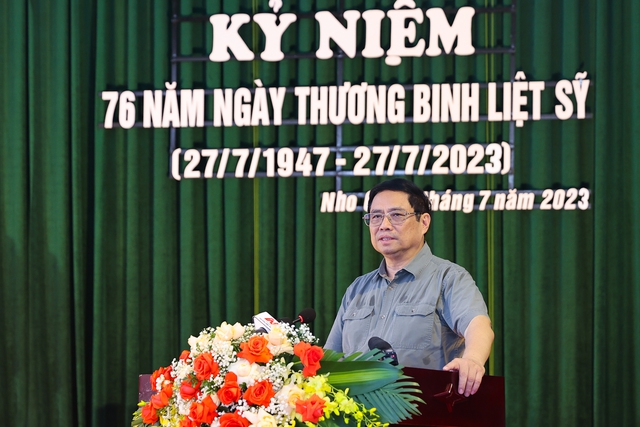 Thủ tướng Phạm Minh Chính nhấn mạnh: Quan tâm chăm sóc, nâng cao đời sống vật chất và tinh thần của thương binh, bệnh binh, gia đình liệt sĩ và người có công với cách mạng là chủ trương, quan điểm nhất quán của Đảng, Nhà nước ta, là đạo lý truyền thống của dân tộc ta - Ảnh: VGP/Nhật Bắc