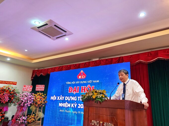 Đặng Việt Dũng, Chủ tịch Tổng hội Xây dựng Việt Nam phát biểu chỉ đạo tại Đại hội.  