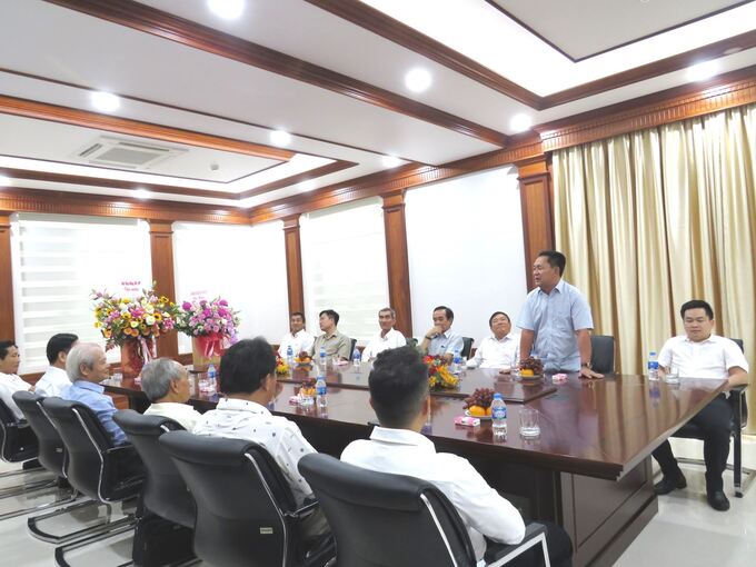 Ông Lê Văn Nam, Chủ tịch kiêm Tổng giám đốc Công ty TNHH Xây dựng Đông Nam phát biểu cảm ơn đoàn công tác Tổng hội Xây dựng Việt Nam.