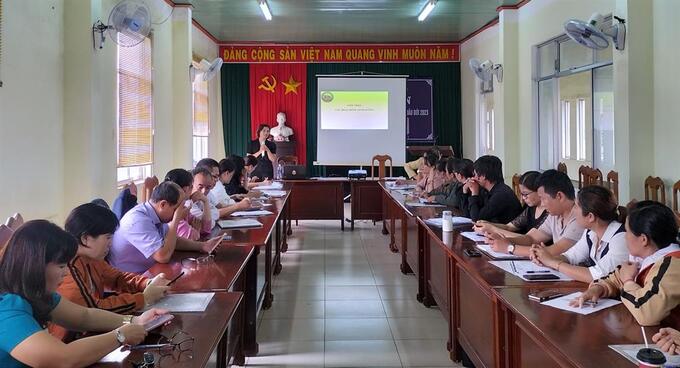 Quang cảnh buổi tập huấn