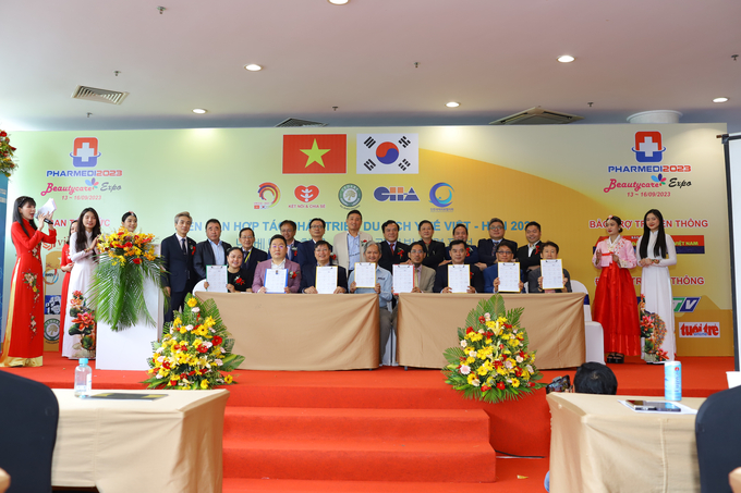 Lễ ký kết thành lập liên minh phát triển du lịch y tế quốc tế Việt Nam