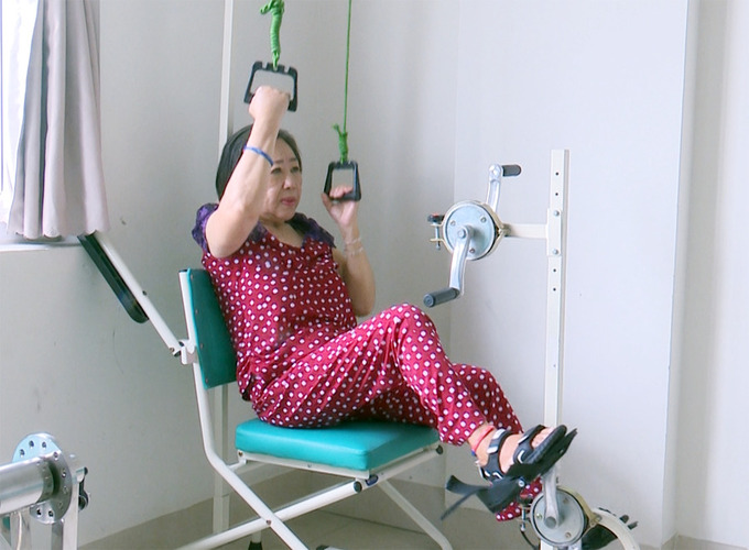 Bệnh nhân tập PHCN tại Bệnh viện Quốc tế Hoàn Mỹ Đồng Nai