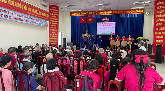 Hội NCT phường Bình Thuận, quận 7, TP. HCM tổ chức mừng thọ cho 40 cụ