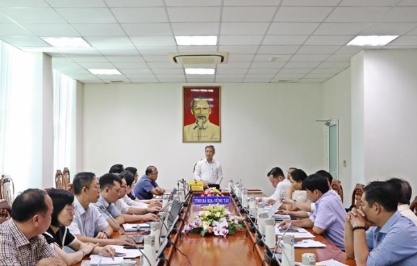 Quang cảnh cuộc họp