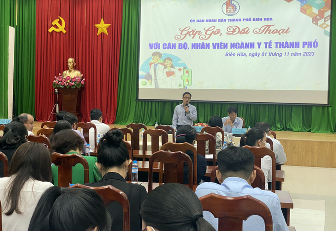 Phó chủ tịch UBND TP. Biên Hoà Nguyễn Xuân Thanh chủ trì buổi buổi đối thoại với cán bộ, công chức, viên chức ngành y tế của thành phố