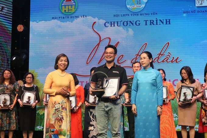 Nestlé Việt Nam đồng hành cùng Hội LHPN Việt Nam trong chương trình Mẹ đỡ đầu với tổng giá trị hỗ trợ hơn 1 tỷ đồng
