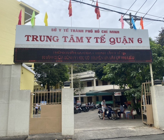 Trung tâm y tế quận 6 tạm ngưng hoạt động khám sức khỏe cho học sinh.