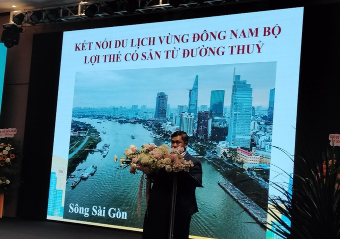 Giám đốc Công ty TNHH MTV Dịch vụ Lữ hành Saigontourist phát biểu tại hội nghị