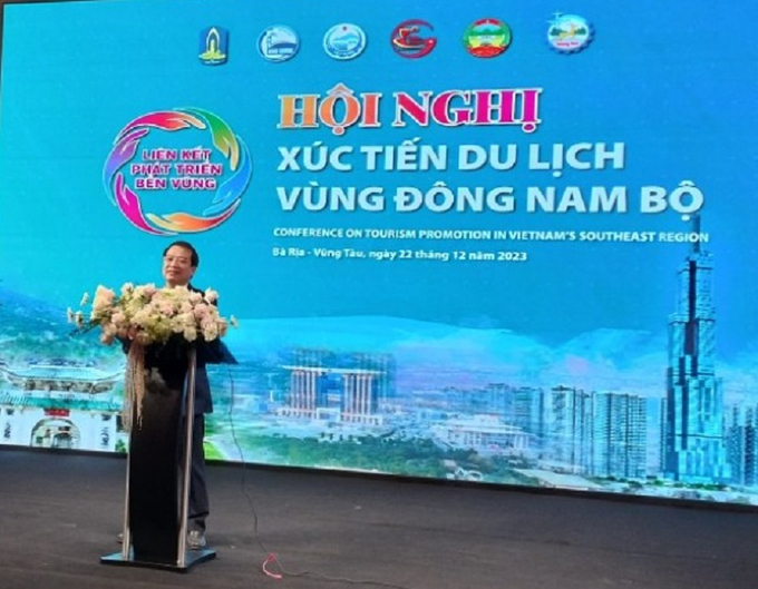 Ông Hà Văn Siêu - Phó Cục trưởng Cục Du lịch Quốc gia Việt Nam phát biểu kết luận hội nghị