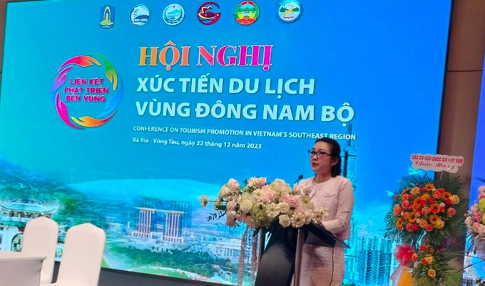 Bà Bùi Thị Ngọc Hiếu phó giám đốc sở du lịch TP Hồ Chí Minh phát biểu và bế mạc hội nghị