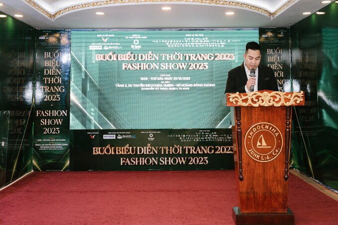 Nhà báo Vũ Ngọc Thành - Giám đốc Công ty TNHH Trung tâm Giải pháp Bảo trợ Truyền thông VN - Trưởng BTC phát biểu tại sự kiện