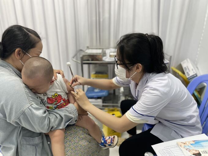 TP. HCM đã tiêm 2.080 mũi vaccine 5 trong cho trẻ từ 2 đến 18 tháng tuổi (ảnh minh họa)