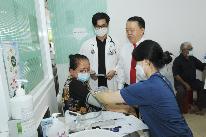 Đoàn tình nguyện y tế của Bệnh viện Đại học Wonkwang Hàn Quốc chia sẻ kinh nghiệm các dịch vụ y tế