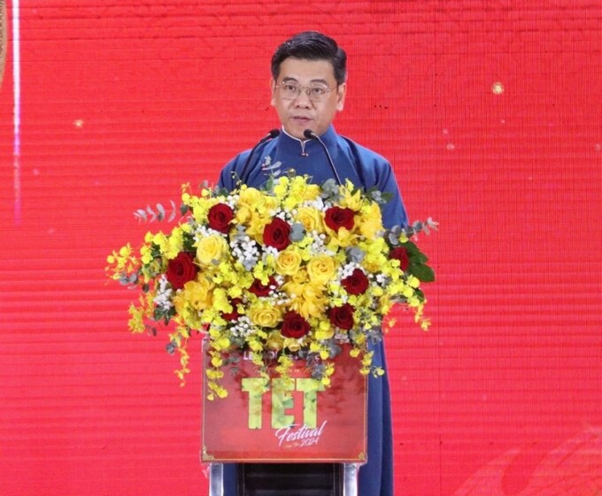 Phó Chủ tịch UBND TP. HCM Nguyễn Văn Dũng phát biểu khai mạc lễ hội