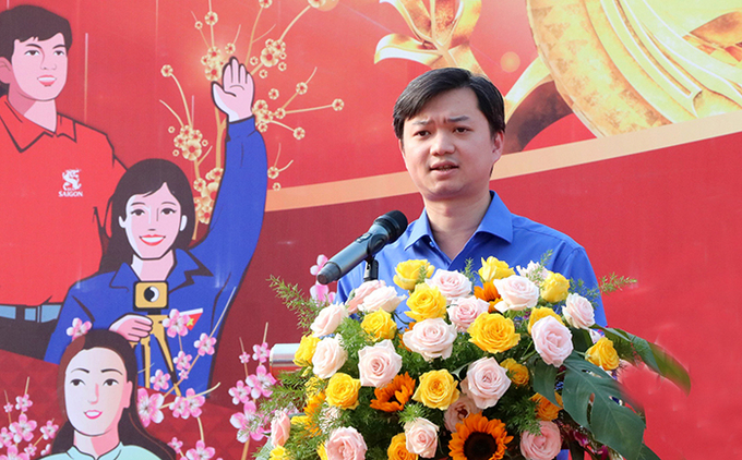 Đồng chí Nguyễn Minh Triết - Bí thư Ban Chấp hành Trung ương Đoàn  phát biểu tại chương trình