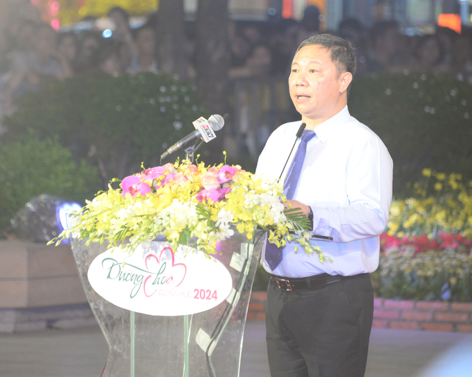 Phó Chủ tịch UBND TP. HCM Dương Anh Đức phát biểu khai mạc đường hoa Nguyễn Huệ Tết Giáp Thìn 2024
