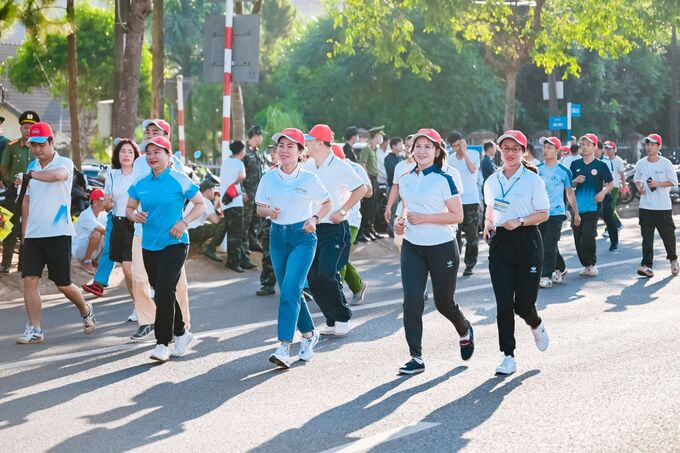 Ngành y tế tham gia chạy Olympic vì sức khỏe toàn dân và Giải Việt dã tỉnh Đắk Nông