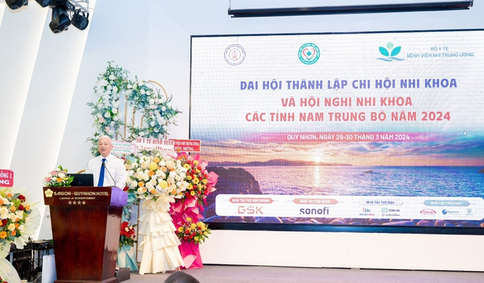 BS.CKII Lê Quang Hùng - Giám đốc Sở Y tế Bình Định phát biểu tại hội nghị
