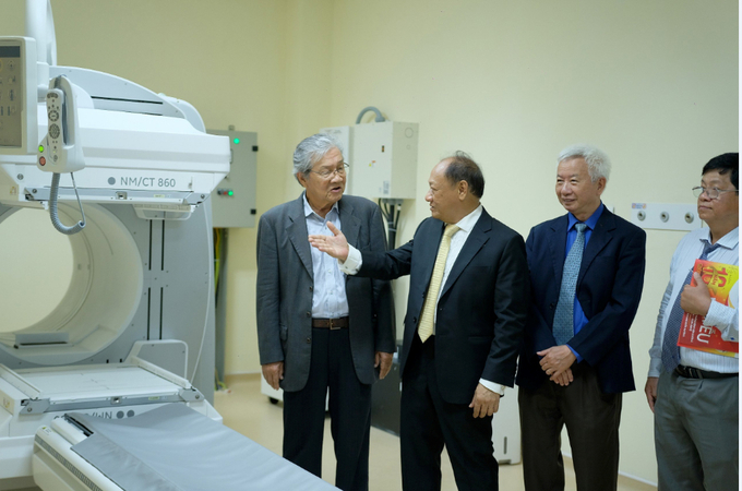 Trung tâm Điều trị Ung bướu kỹ thuật cao của Bệnh viện Xuyên Á được trang bị thiết bị hiện đại (ảnh: Trần Ngọc)