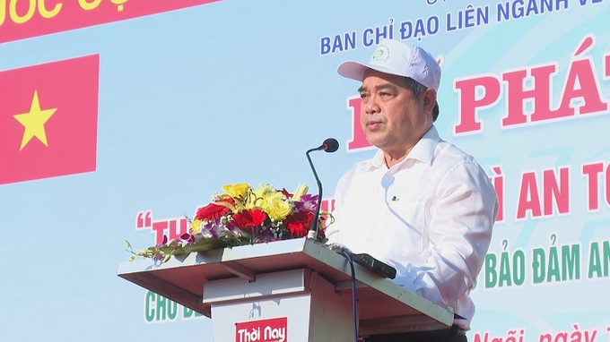 Ông Trần Hoàng Tuấn - Phó Chủ tịch Thường trực UBND tỉnh Quảng Ngãi phát biểu tại buổi lễ