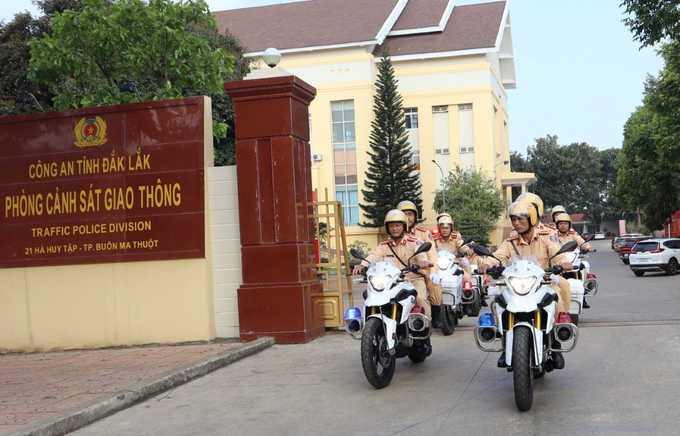 Lực lượng Cảnh sát giao thông ra quân bảo đảm trật tự an toàn giao thông trên địa bàn tỉnh Đắk Lắk