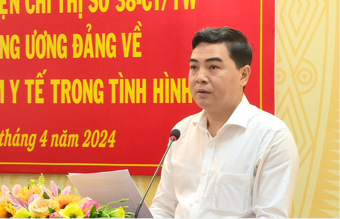 Bí thư Tỉnh ủy Nguyễn Hoài Anh phát biểu tại hội nghị