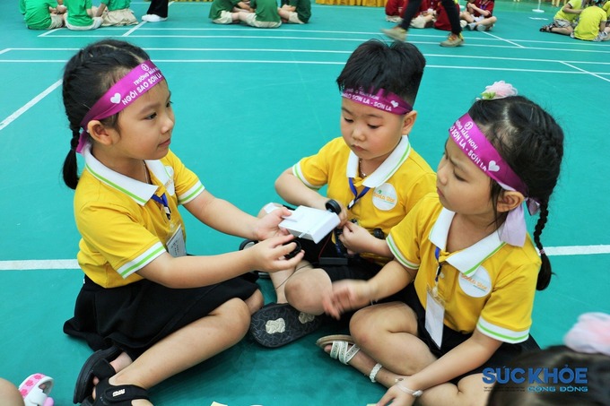 Tại Đấu trường Sunbot cấp Quốc gia 2024, trẻ em được làm việc nhóm, cùng tư duy công nghệ